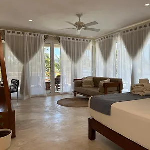 Noah Hotel&suites Mahahual
